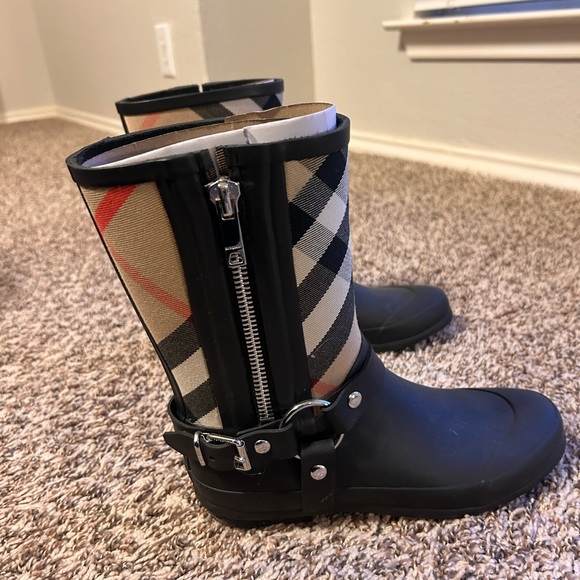 Burberry Holloway Nova Check Belted Rubber Canvas Rain Boots - Picture 2 of 11
